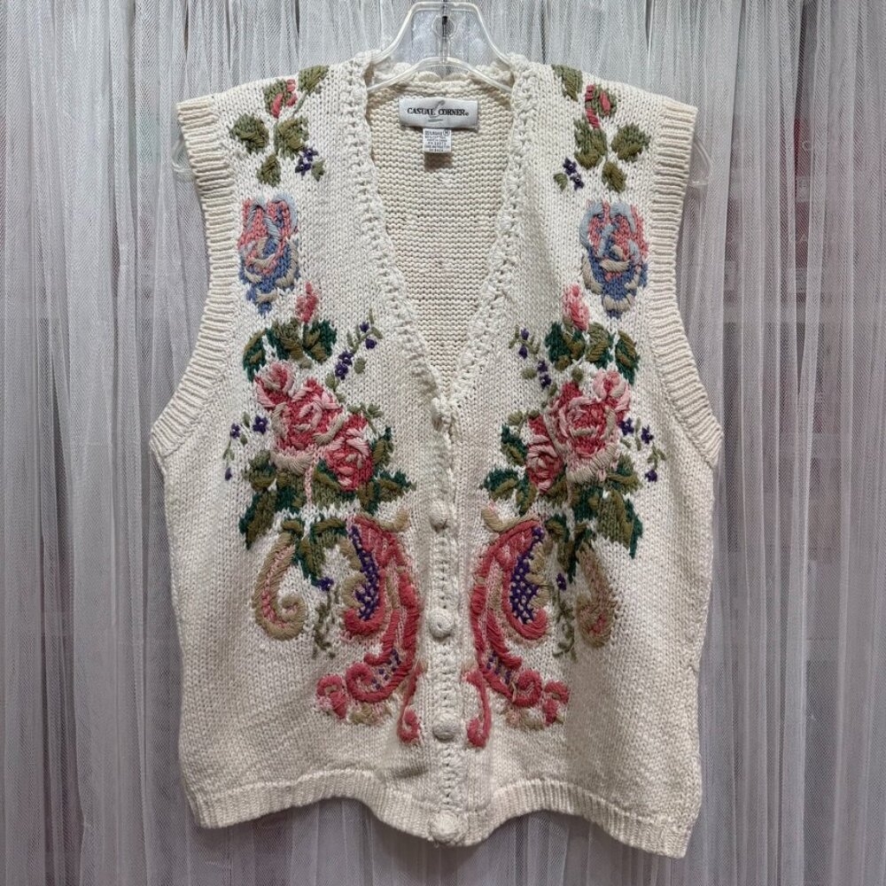 Vintage Casual Corner Women’s Floral Embroidered Knit Sweater Vest Size M